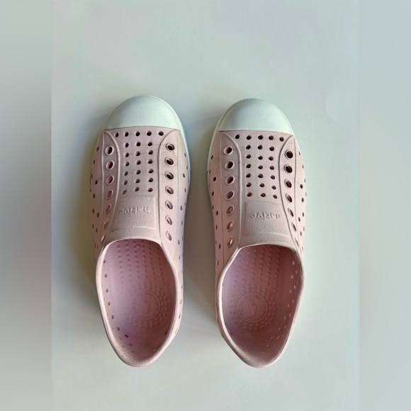 Kids’ Native Jefferson Slip-on Sneaker - Picture 2 of 9